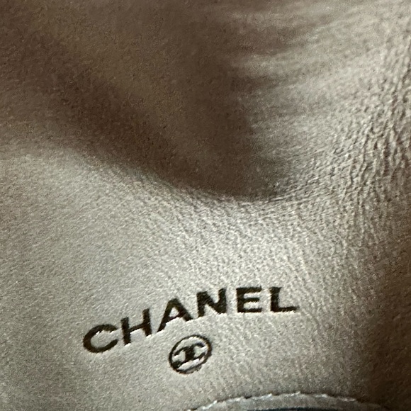 💛Chanel pouch, case, holder in a golden caviar leather for sunglasses, money - Picture 4 of 15